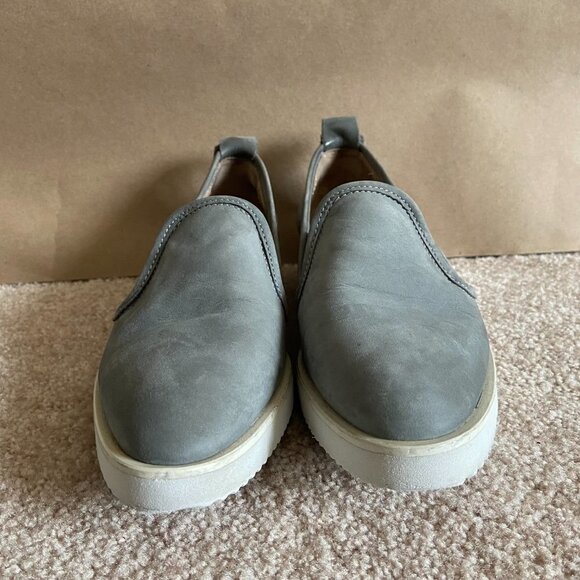 Everlane Grey Nubuck Street Flat Size 5 1/2 - Picture 2 of 8